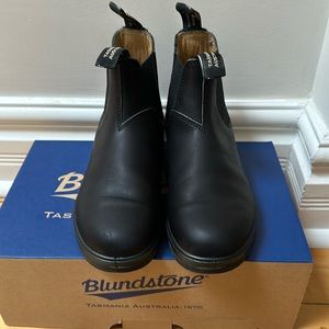 Blundstone 558 Black Chelsea Boots